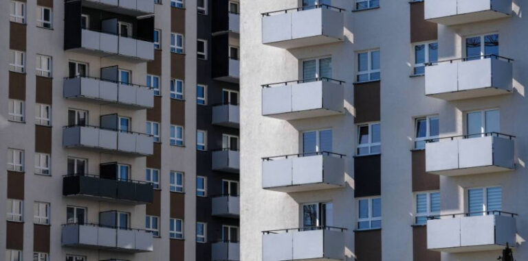 Badanie: Polacy przewidują, że w kolejnych miesiącach znacznie wzrosną ceny nieruchomości